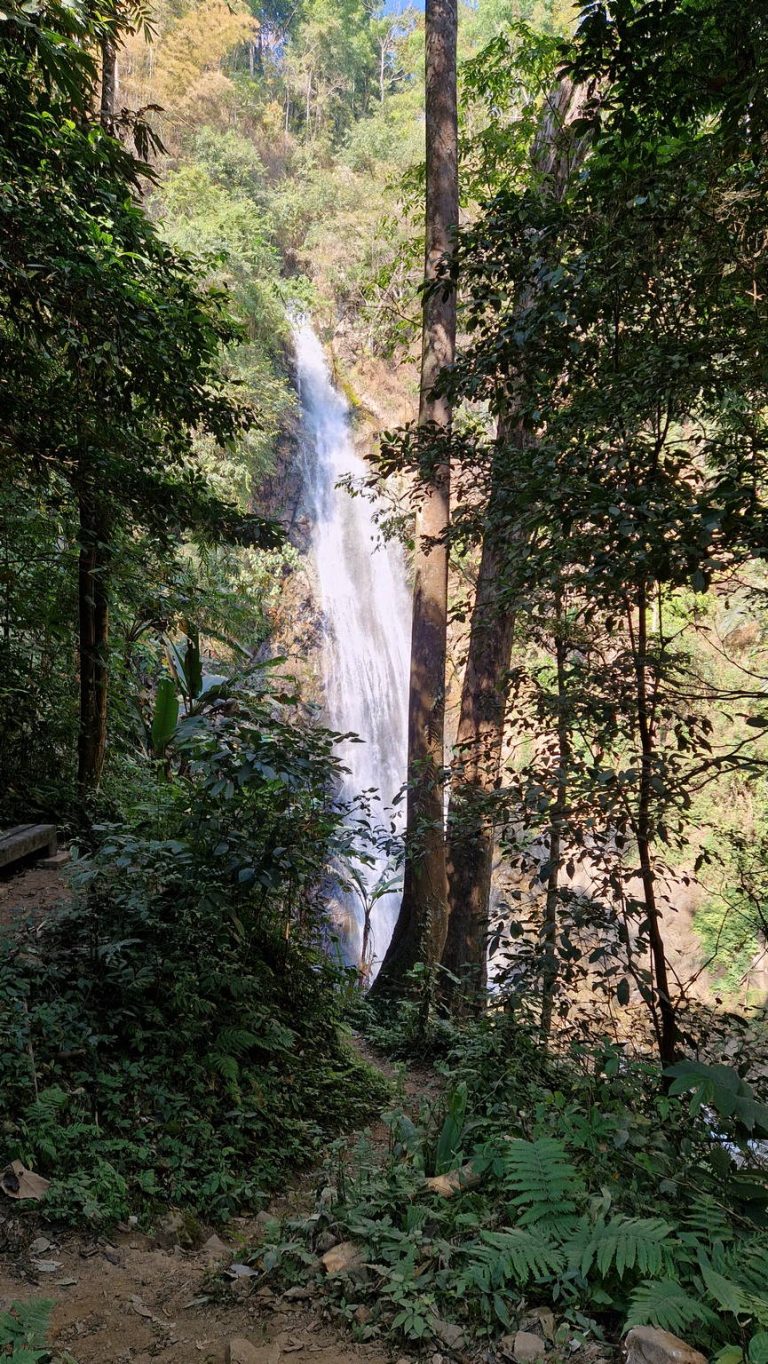 Khun Korn Waterfall Hike: Chiang Rai's Hidden 70m Giant